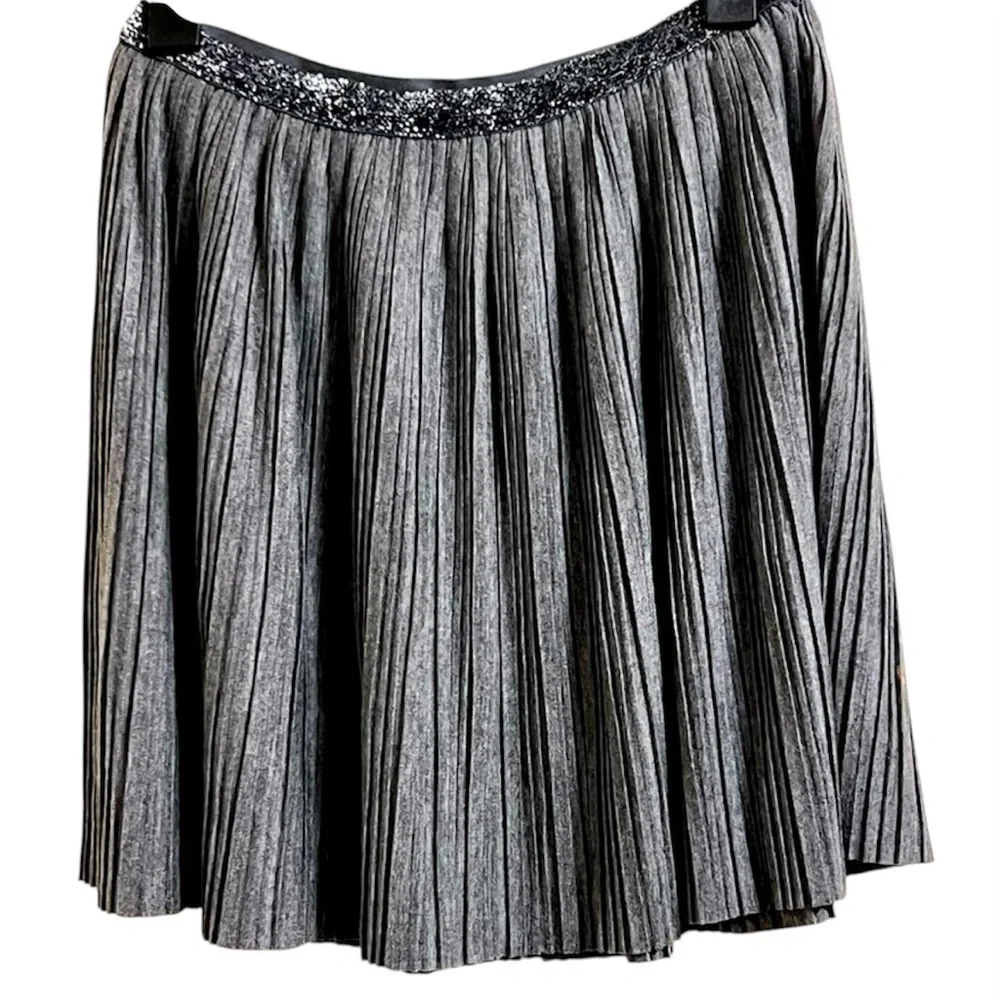 NWOT Holiday Sparkle Gray Silver Glitter Micro pleated Skirt Holidays Girls 8